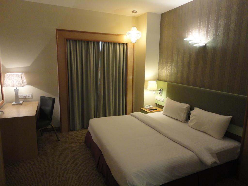 Hotel The Pavilion 3*