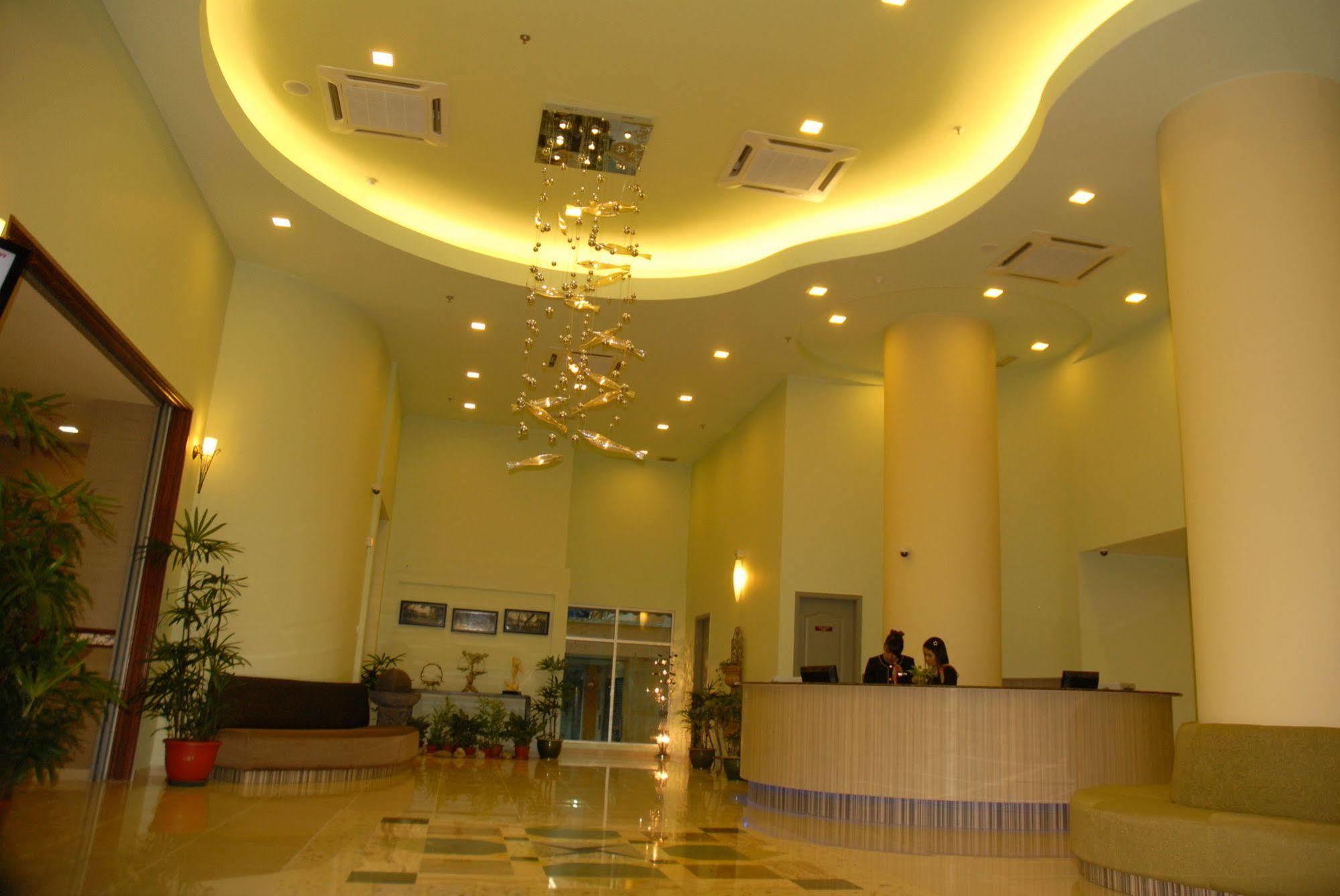 Hotel The Pavilion 3*