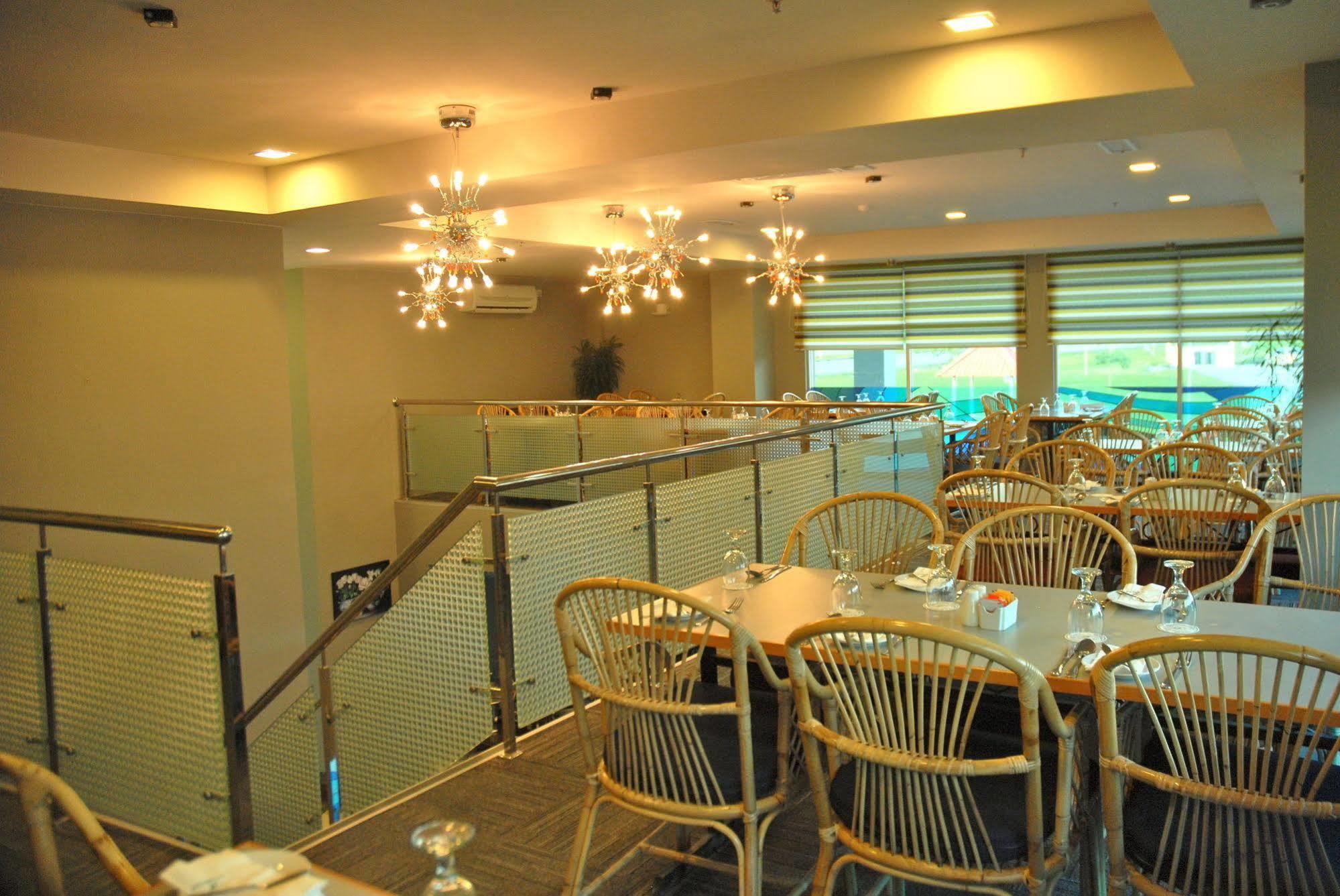 The Pavilion Hotel
